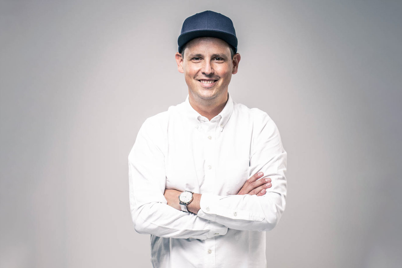 Dr. Paul Hadrossek Dr. Paul Hadrossek