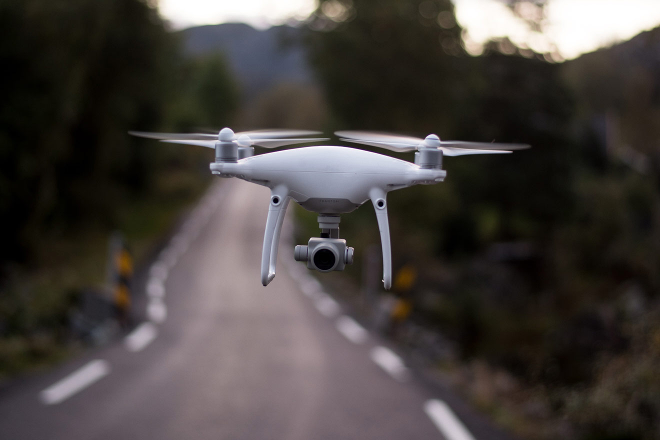 Drohnen können in Zukunft Pakete verteilen